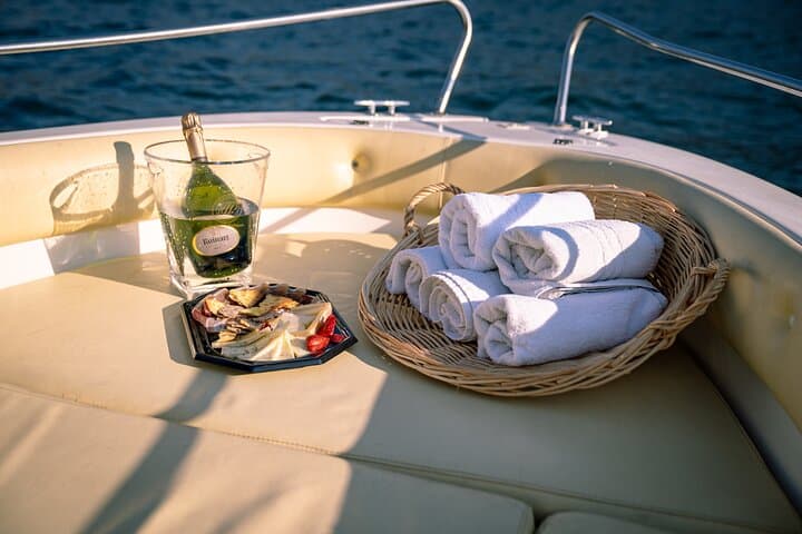 Lake Como : Rent a Boat without Driver License