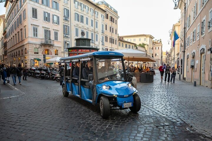 Night tour in Rome by Golf Cart with Prosecco Gelato and Gift