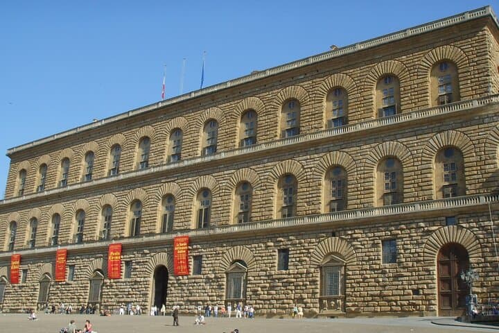Florence: Palazzo Pitti & Boboli Gardens Private Guided Tour