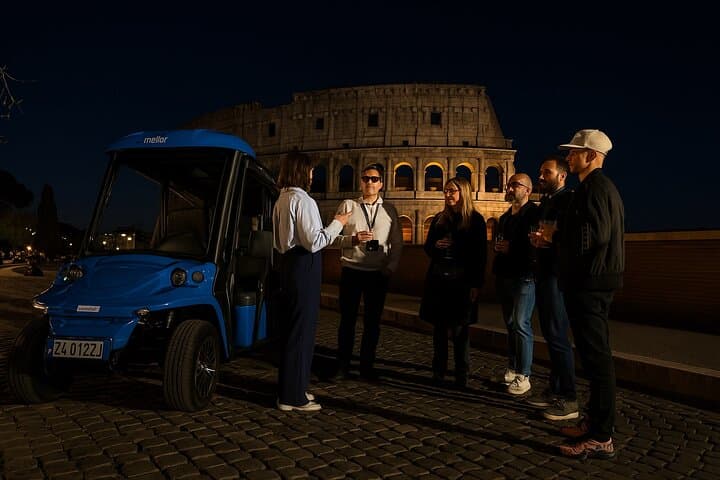 Night tour in Rome by Golf Cart with Prosecco Gelato and Gift