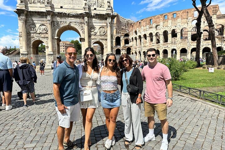 VIP Colosseum Tour with Ancient Rome Forums and Emperors' Palace