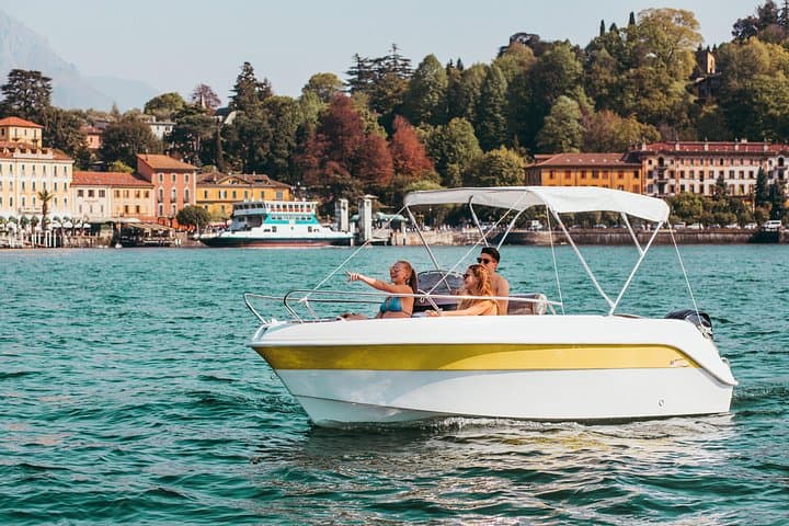 Lake Como: Self drive boat experience