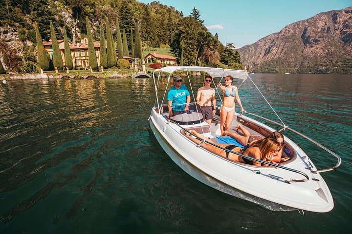 Lake Como: Self drive boat experience
