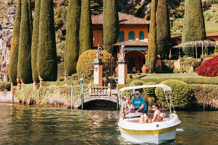 Lake Como: Self drive boat experience
