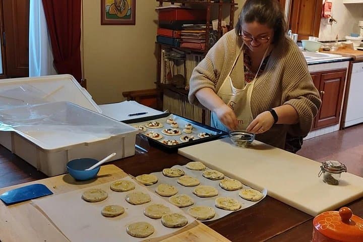 Authentic Tuscan Baking Class in Pistoia