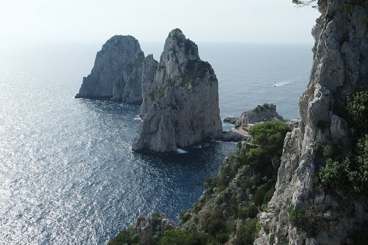 Small Group Capri Wine Tasting Experience with Sea View