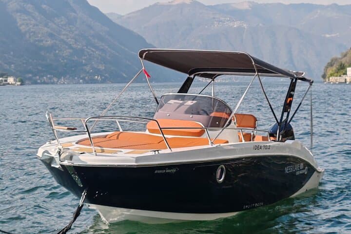 Lake Como: Private Boat Cruise with a Customizable Itinerary