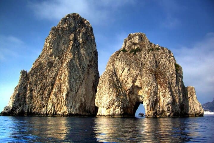 Capri Private Tour: Premium Gozzo