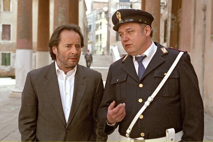 Walk with Brunetti in Venice (tour to Murano included)-PRIVATE