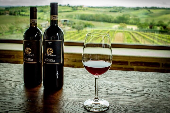 Le Bèrne Vino Nobile Wine Tour and Tasting in Montepulciano