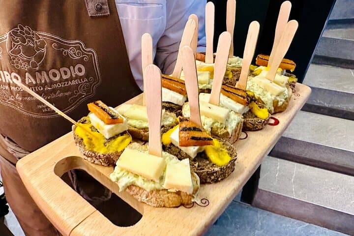 Milan Street Food Tour and City Sightseeing with Local Guide