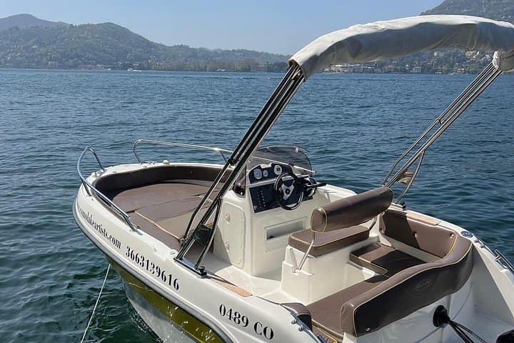 Lake Como: Self drive boat experience