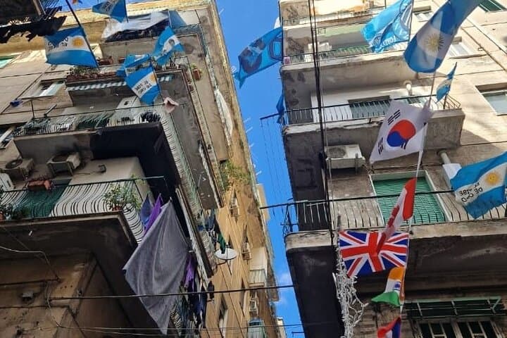 Naples Urban Culture Tour: Street Art, Wine and Culinary Tasting