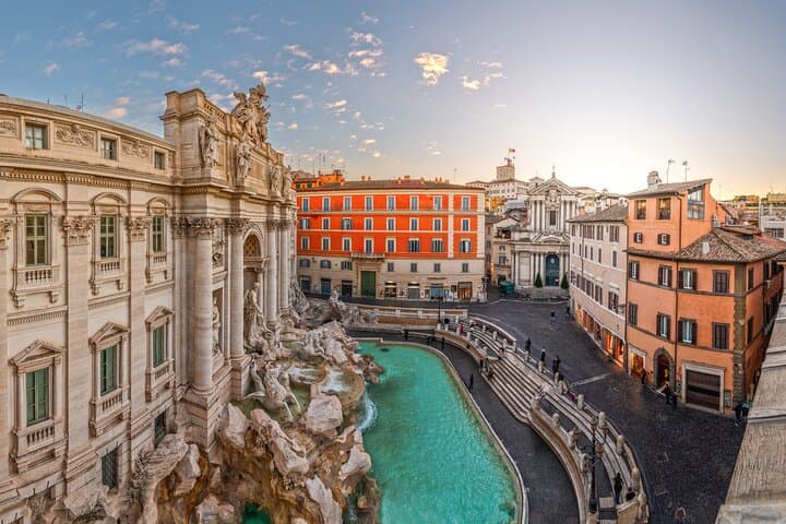 Trevi Fountain panoramic view