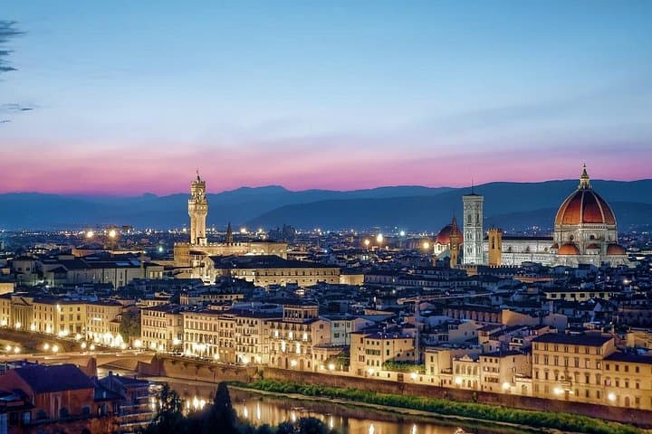 Legends of Florence 2-Hours Private Walking Tour by Night