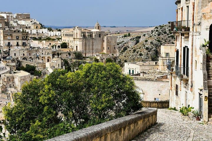 FAST TO MATERA: Guided Tour with bus, from Bari