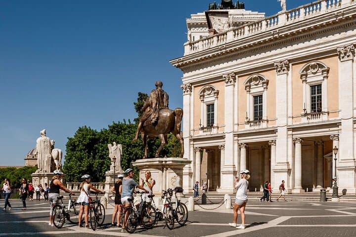 Top 12 Highlights of Rome with Cannondale E-Bike