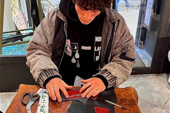 Florence : Authentic Leather Wallet Experience