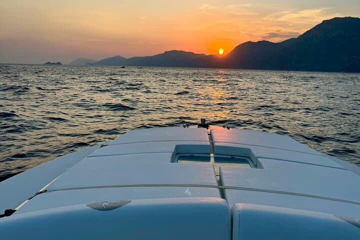 Private sunset tour by boat
