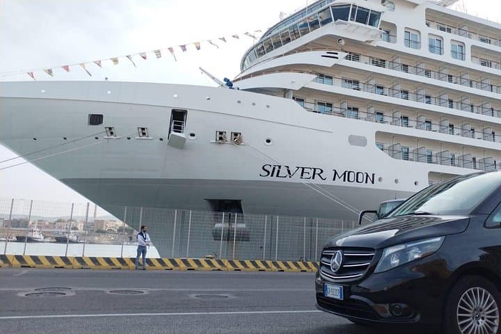 Shared Shuttle from Civitavecchia Port to Rome or Fiumicino Airport