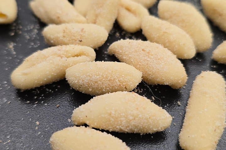 Vegan Pasta in Verona in a family home Kitchen