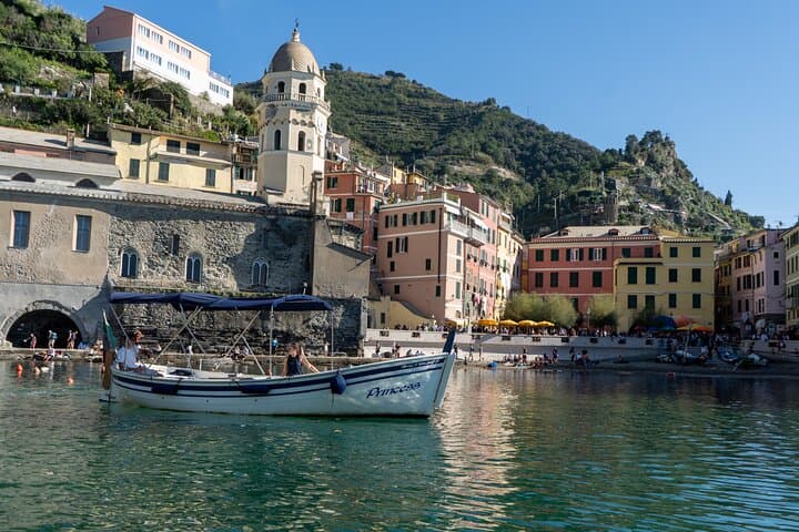 Where the Sun sets: your 5Terre Chill Cruise