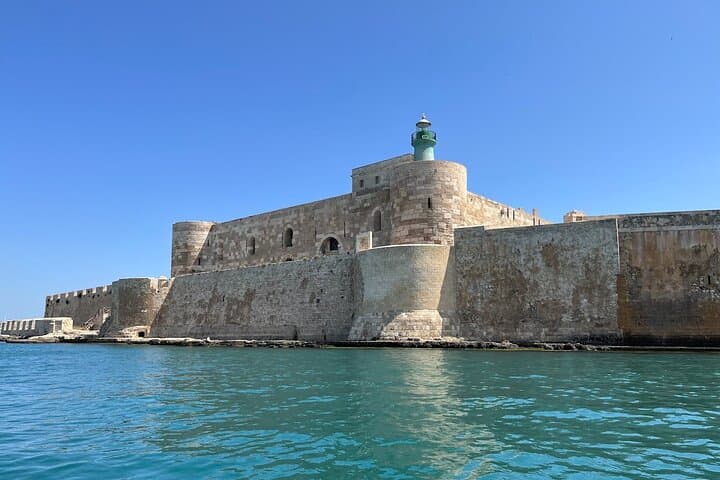 Syracuse Ortigia and Sea Caves Boat Tour with Captain Mirko