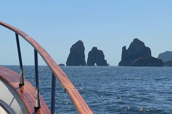 Private Day on the Island of Capri with Departure from Positano