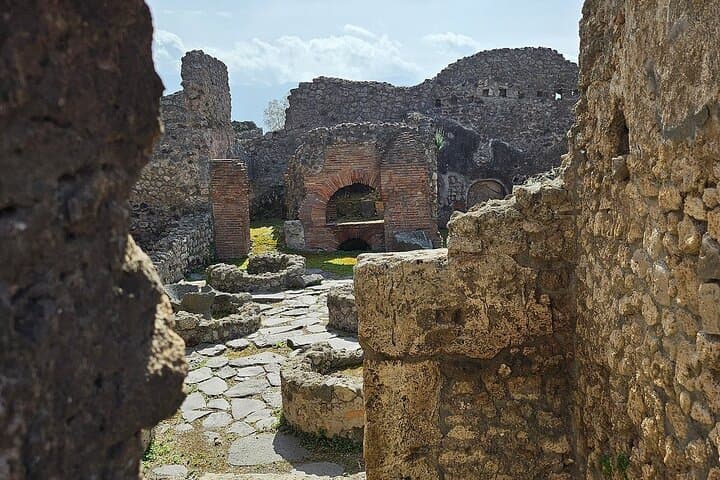 Half Day Tour to Pompeii from Ravello