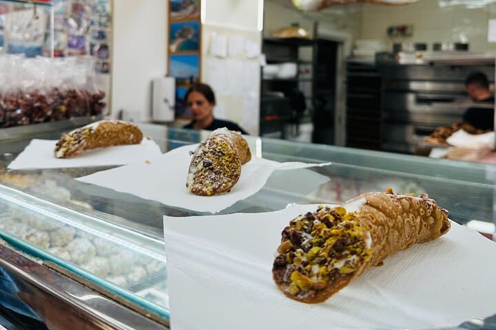 Taormina: Sicilian Street Food & Wine Tour by Do Eat Better