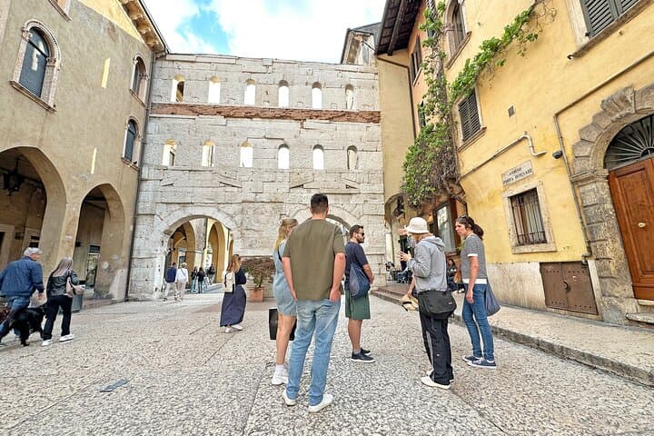 Verona Guided Walking Tour of the City Highlights