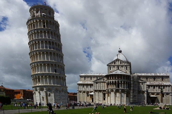 Pisa Day Trip from Rome: Private Tour to Leaning Tower