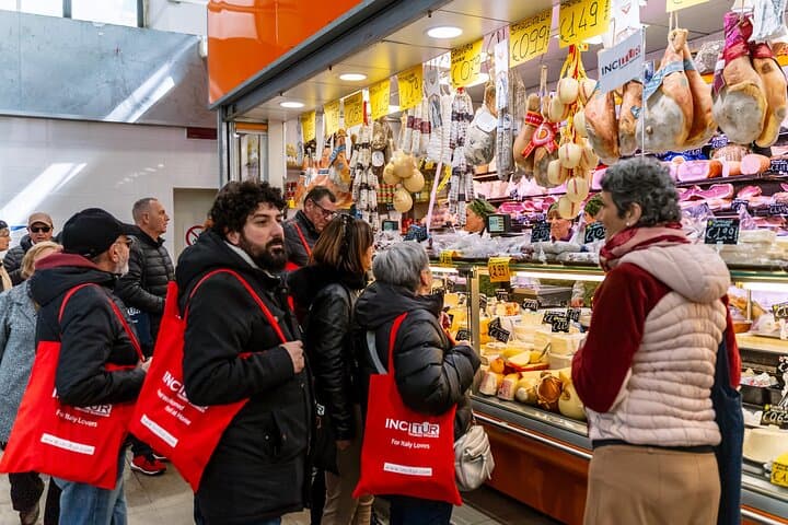 Cooking Class and Market Tour in Civitavecchia