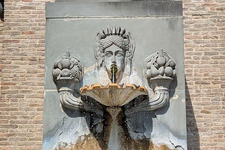 Fountains and Piazzas of Parma