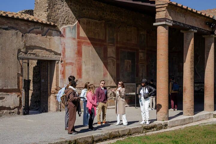 Pompeii Guided Tour for Ticket Holders!