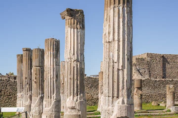 Pompeii Guided Tour for Ticket Holders!