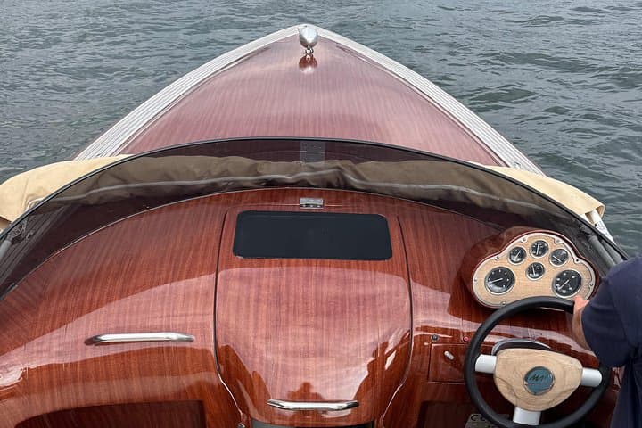 Private Lake Como Tour by Classic Wooden Boat