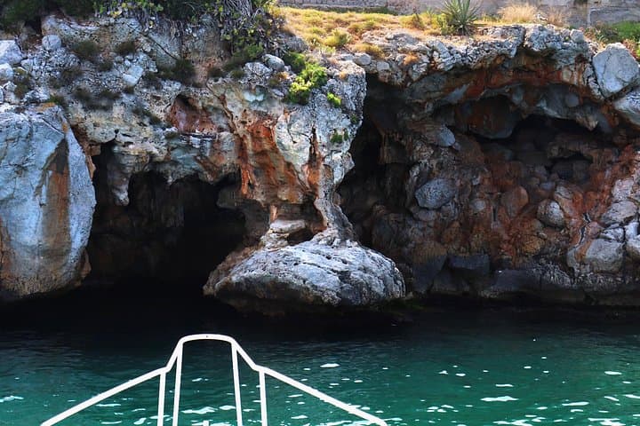 Palermo Boat Tour with Snorkeling, Grotta Regina and Aperitif