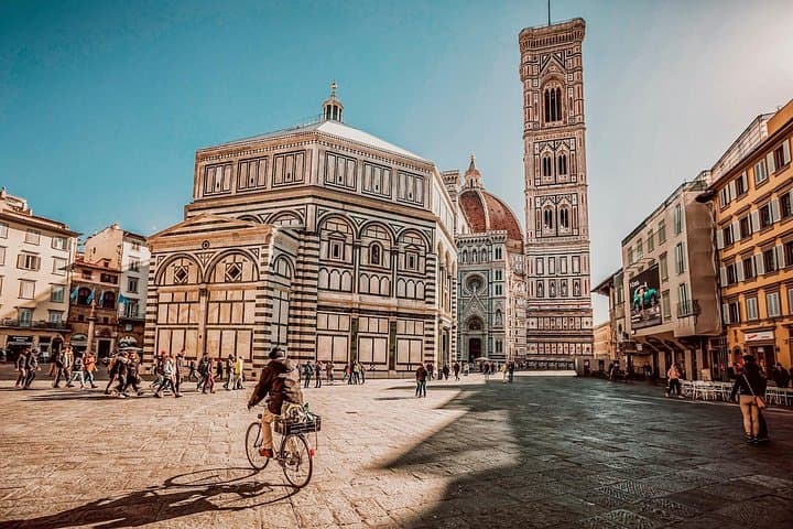 Private direct transfer from Venice to Florence in a private car
