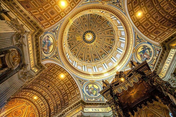 Vatican Visit at St. Peter's Basilica with Skip Line and Audio