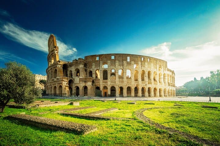 VIP Colosseum & Roman Forum Small Group Guided Tour