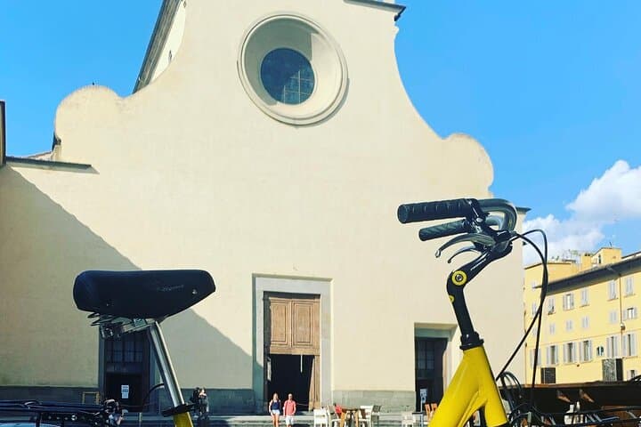 Florence treasures on a city bike - 1 day rental -