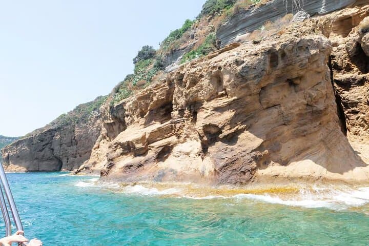 From Naples to Procida: Full-Day Boat Trip to the Island & Bays