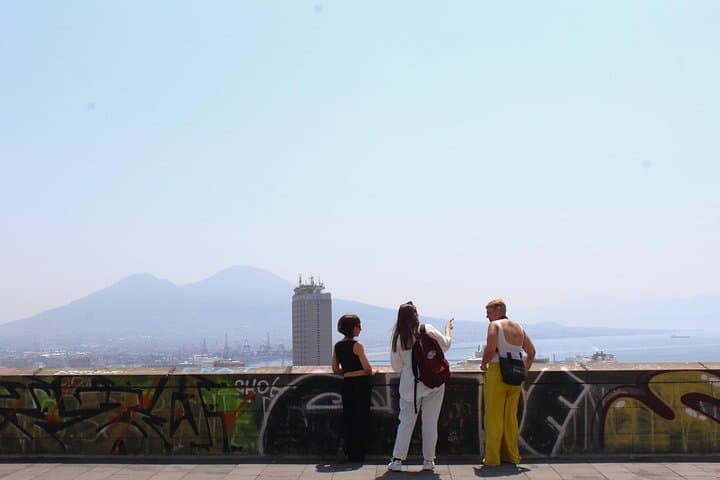 Naples Panoramic Walking Tour: From the Hills to the Center