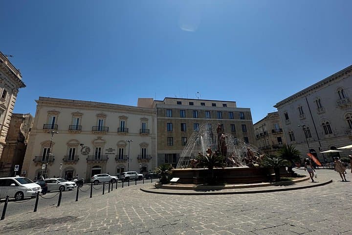 Archimede Square