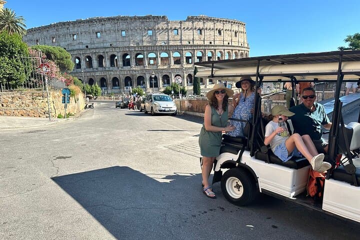 Rome Highlights by private Golf Cart: The best City Tour