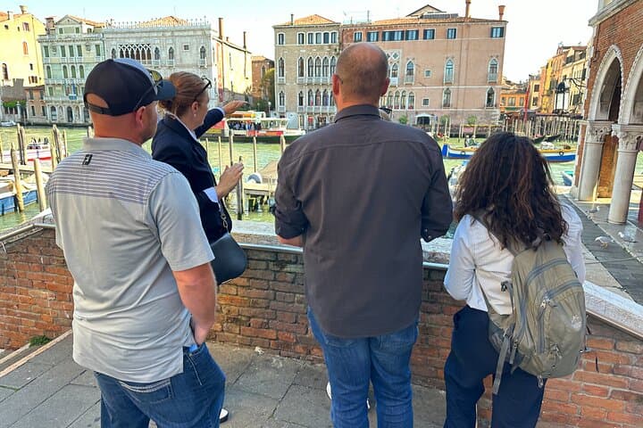 Guided Tour of Venice: Explore the Iconic City Highlights