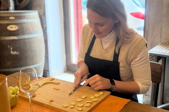Cooking lesson from a greengrocer in the heart of Brindisi