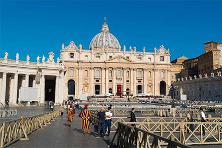 Vatican City: St. Peter's Basilica and Papal Tombs Guided Tour