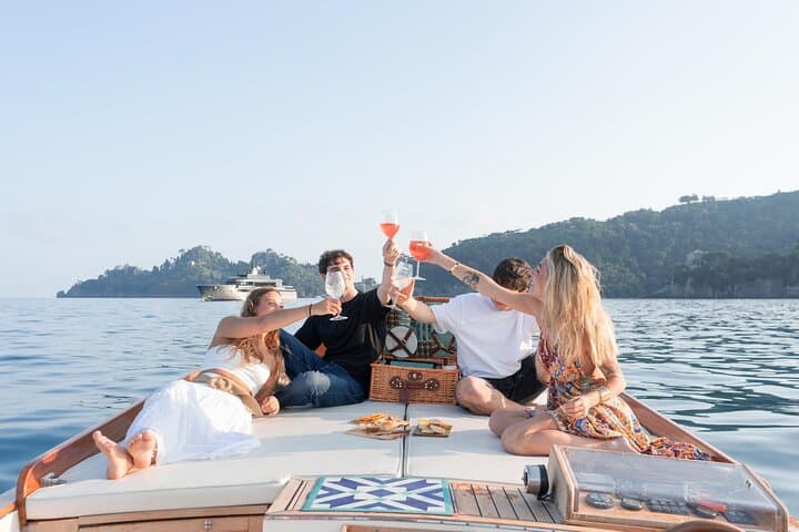 Private Boat Tour of the Portofino Riviera 4 hours
